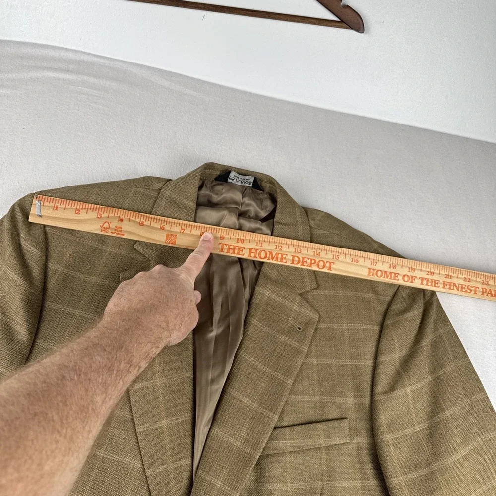 Jos A Bank Gordon Windowpane Light Brown Sport Coat 44R Wool office business
